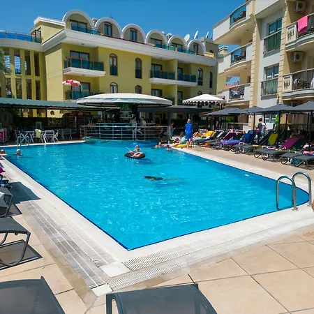 Club Karakas Otel 4*