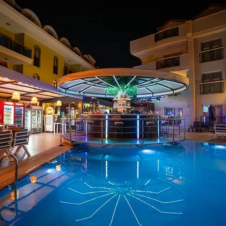 Club Karakas Otel